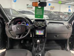 RENAULT - DUSTER - 2016/2017 - Preta - R$ 64.900,00