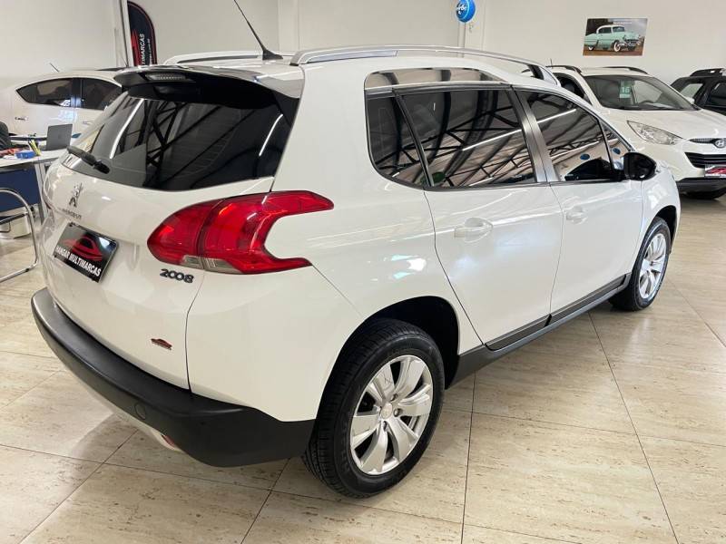 PEUGEOT - 2008 - 2015/2016 - Branca - R$ 53.900,00