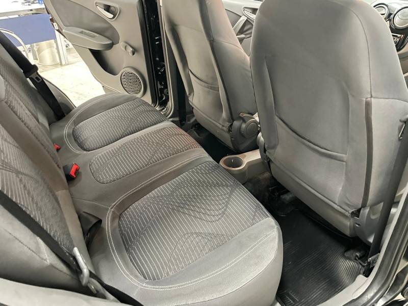 FIAT - PALIO - 2013/2014 - Preta - R$ 36.900,00