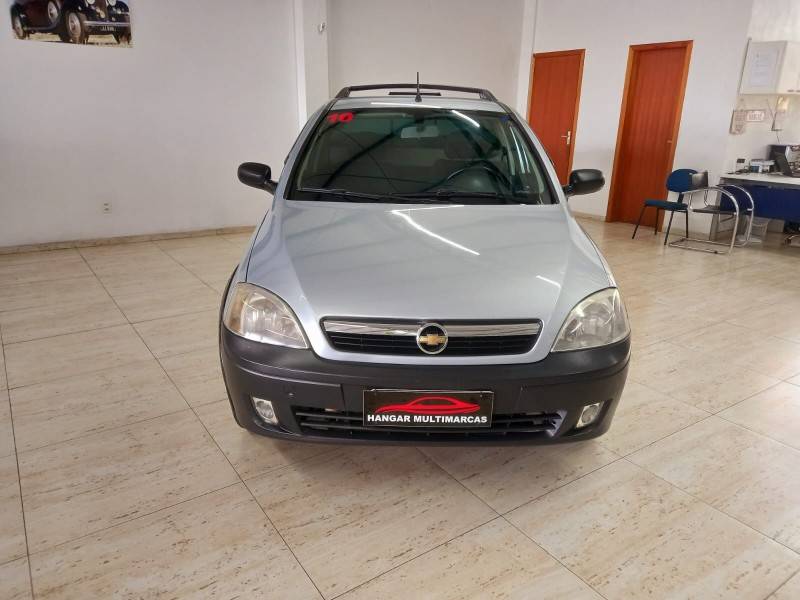 CHEVROLET - MONTANA - 2009/2010 - Prata - R$ 36.900,00