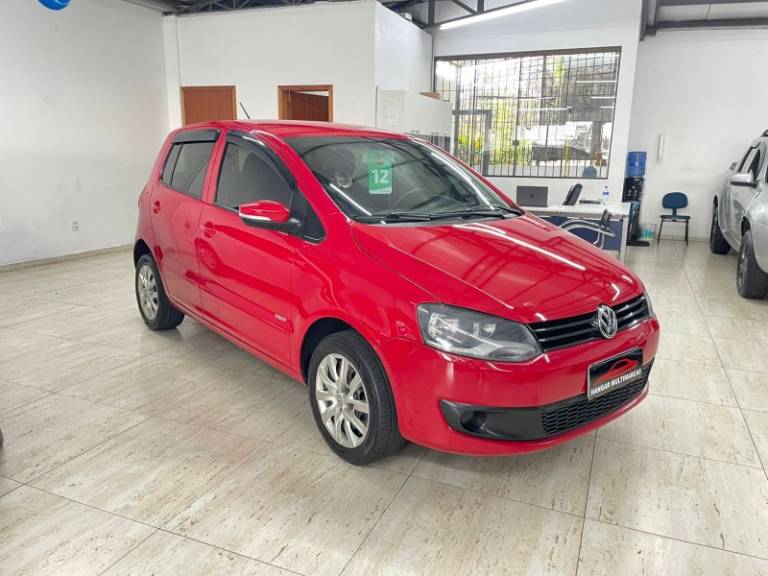 VOLKSWAGEN - FOX - 2012/2012 - Vermelha - R$ 32.900,00