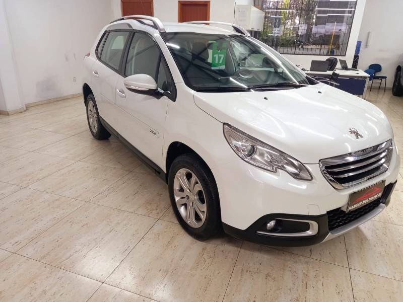 PEUGEOT - 2008 - 2016/2017 - Branca - R$ 58.900,00