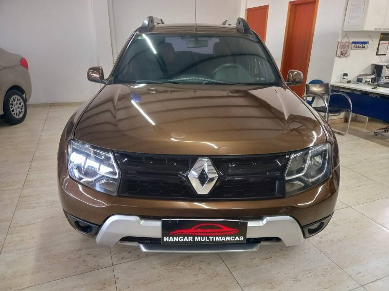RENAULT - DUSTER - 2015/2016 - Marrom - R$ 61.900,00