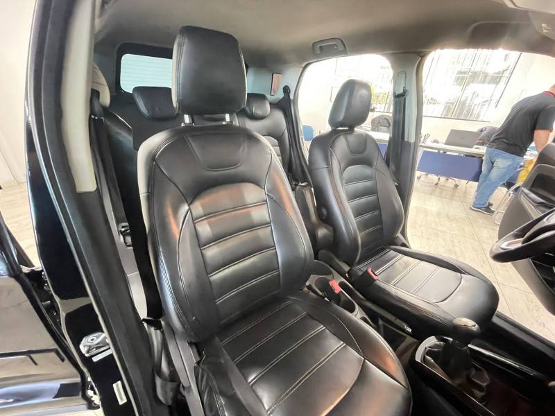 FORD - ECOSPORT - 2014/2015 - Preta - R$ 56.900,00