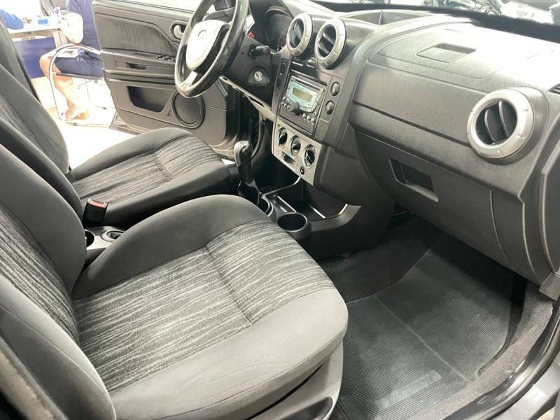 FORD - ECOSPORT - 2008/2009 - Cinza - R$ 38.900,00