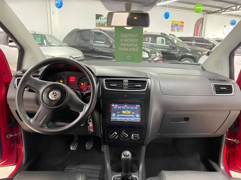 VOLKSWAGEN - FOX - 2012/2012 - Vermelha - R$ 32.900,00