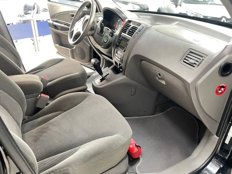 HYUNDAI - TUCSON - 2012/2013 - Preta - R$ 48.900,00