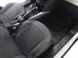 PEUGEOT - 2008 - 2016/2017 - Branca - R$ 58.900,00