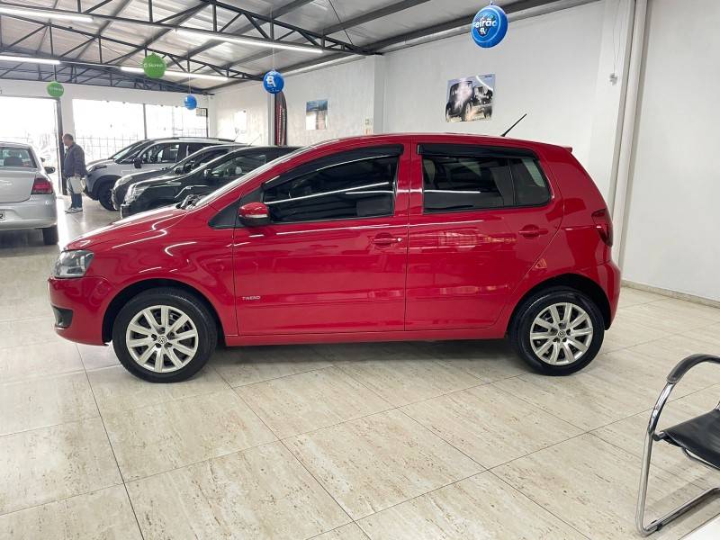 VOLKSWAGEN - FOX - 2012/2012 - Vermelha - R$ 32.900,00