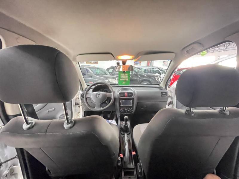 CHEVROLET - CORSA - 2007/2008 - Branca - R$ 21.500,00