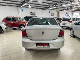 VOLKSWAGEN - VOYAGE - 2010/2011 - Prata - R$ 32.900,00