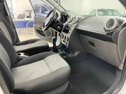 FORD - FIESTA - 2013/2013 - Branca - R$ 34.900,00