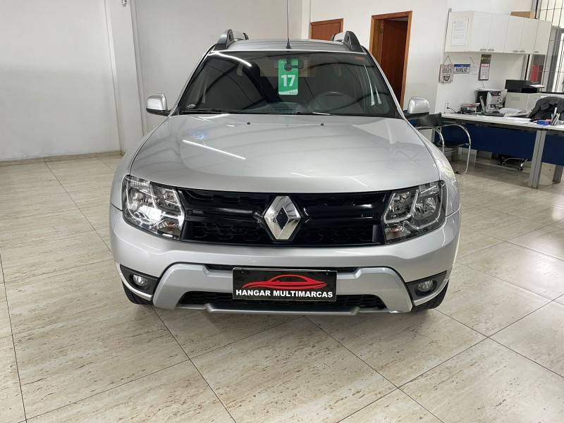 RENAULT - DUSTER OROCH - 2017/2017 - Prata - R$ 74.900,00