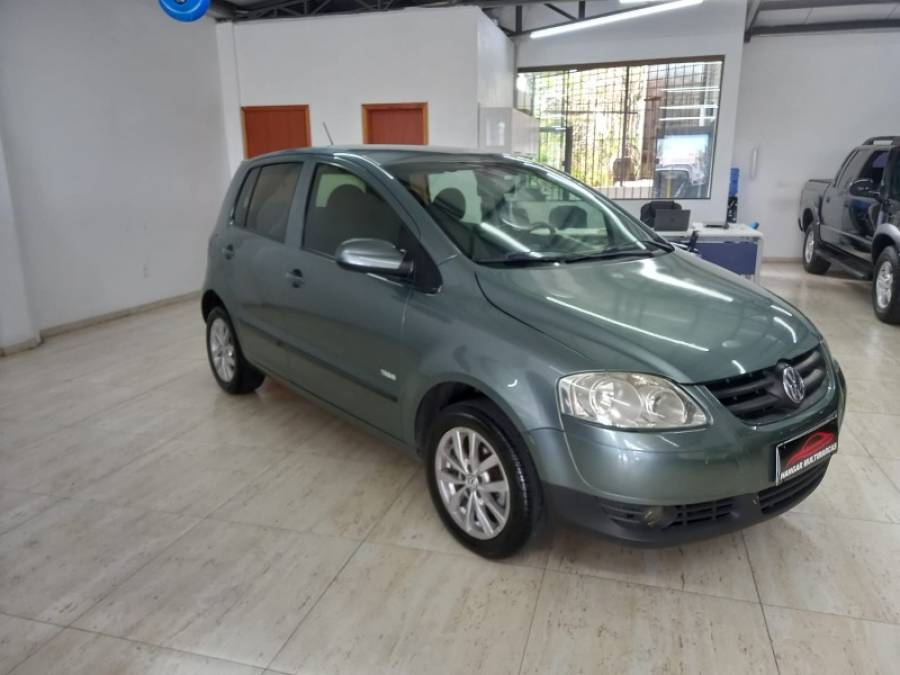 VOLKSWAGEN - FOX - 2009/2010 - Cinza - R$ 26.900,00