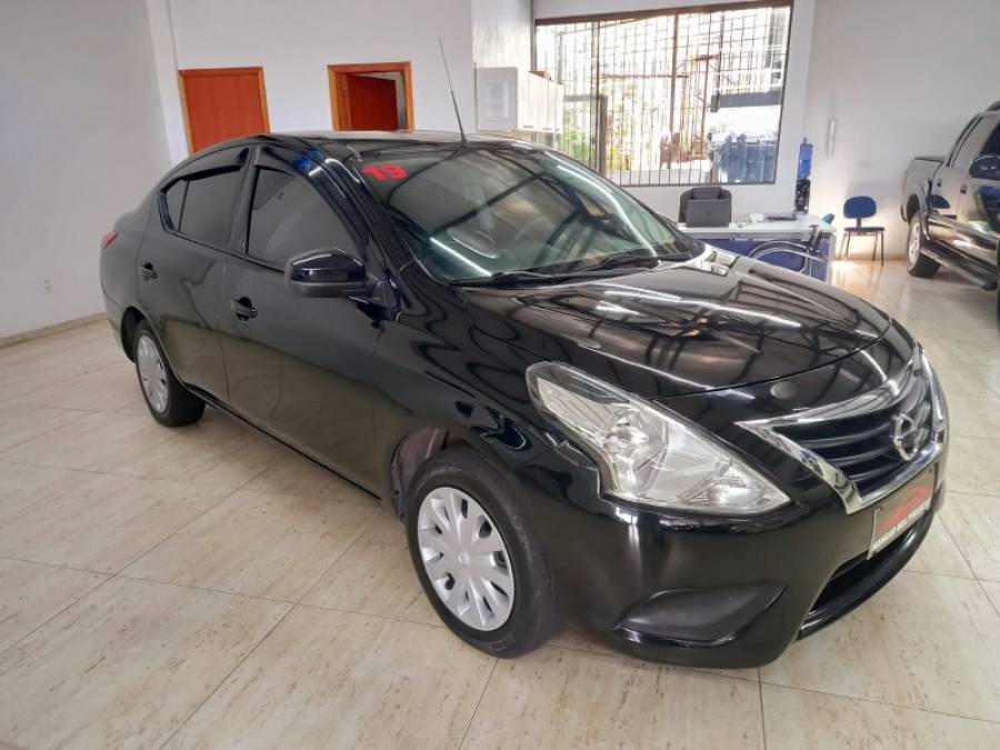 NISSAN - VERSA - 2019/2019 - Preta - R$ 55.900,00