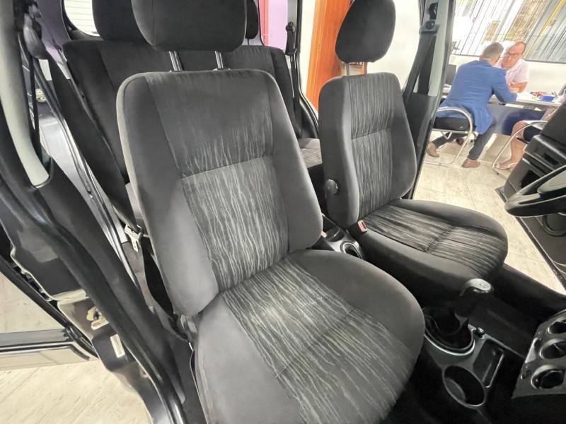 FORD - ECOSPORT - 2008/2009 - Cinza - R$ 38.900,00