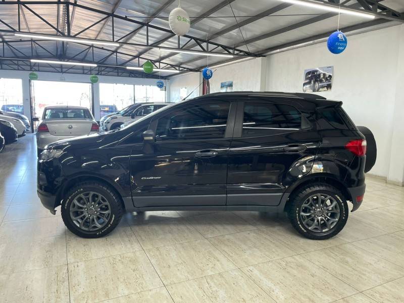 FORD - ECOSPORT - 2014/2015 - Preta - R$ 56.900,00