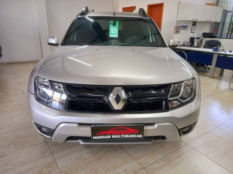 RENAULT - OROCH - 2018/2019 - Prata - R$ 76.900,00