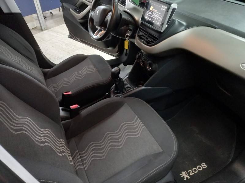 PEUGEOT - 2008 - 2017/2018 - Marrom - R$ 58.900,00