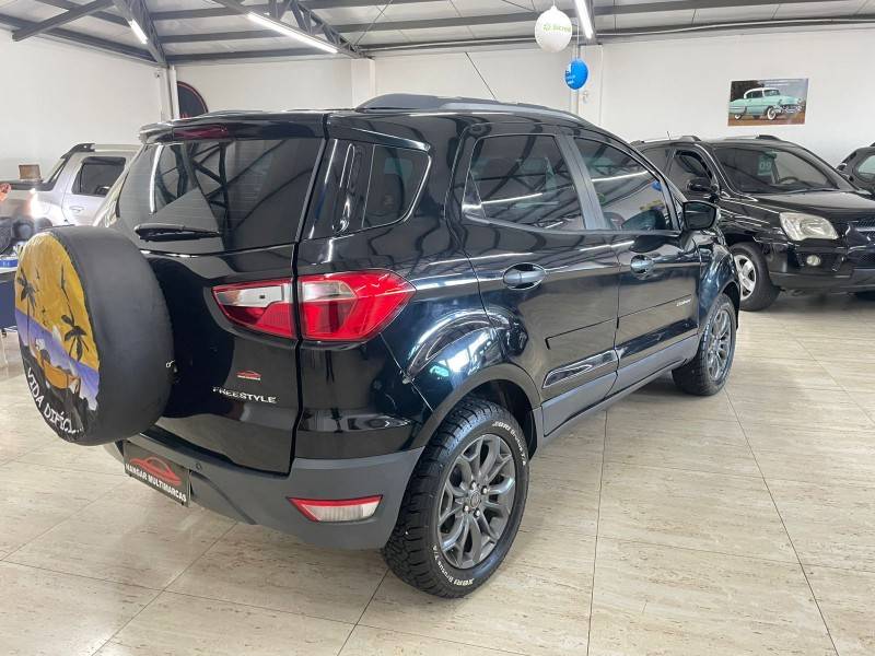 FORD - ECOSPORT - 2014/2015 - Preta - R$ 56.900,00