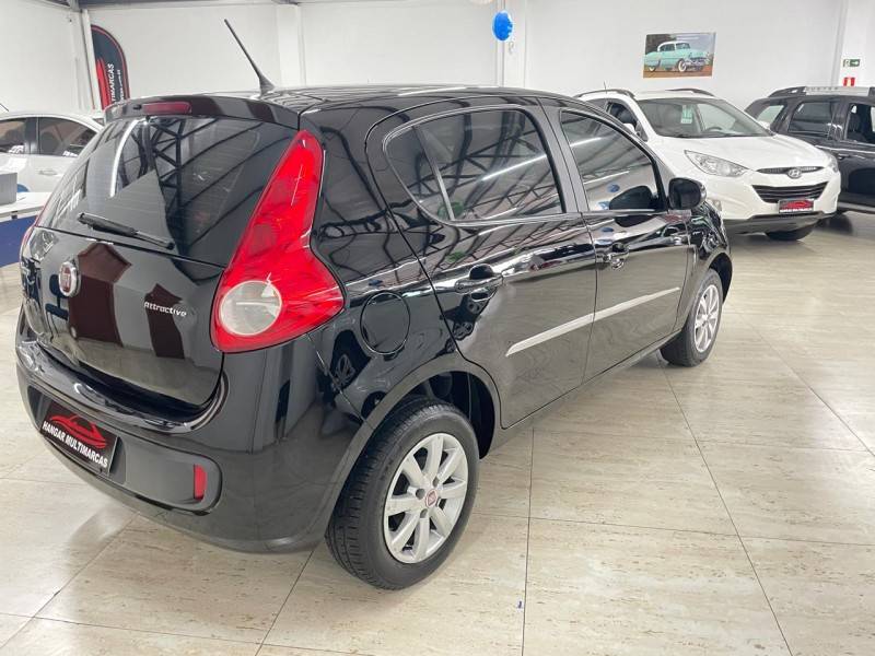 FIAT - PALIO - 2013/2014 - Preta - R$ 36.900,00