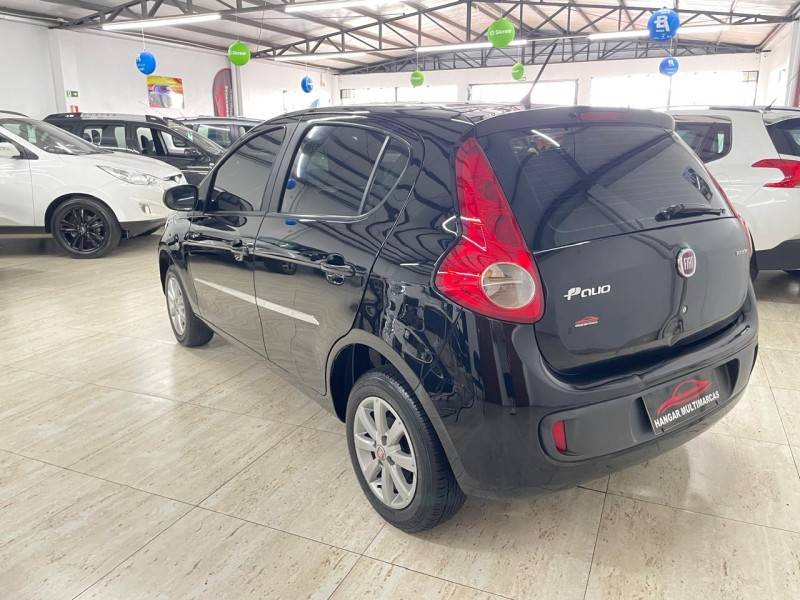 FIAT - PALIO - 2013/2014 - Preta - R$ 36.900,00