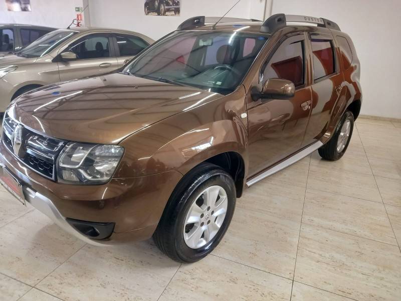 RENAULT - DUSTER - 2015/2016 - Marrom - R$ 61.900,00