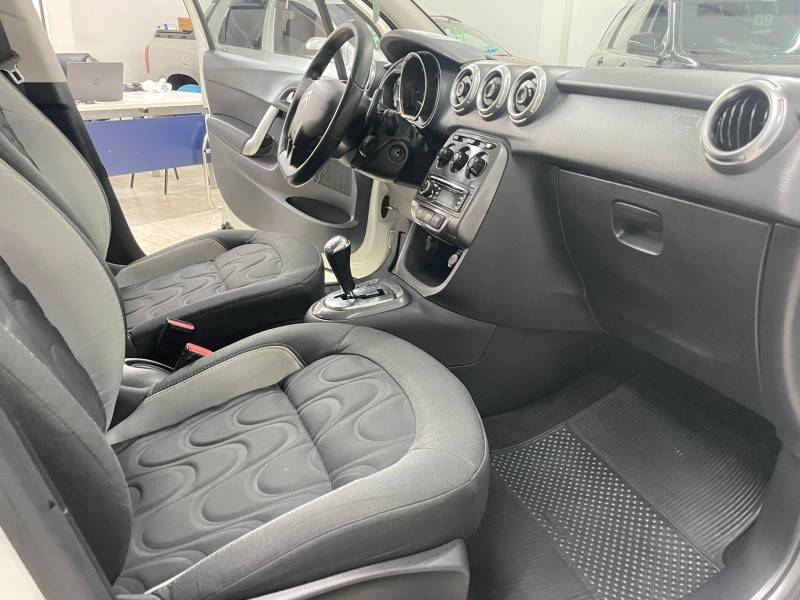 CITROËN - C3 - 2015/2015 - Branca - R$ 44.900,00