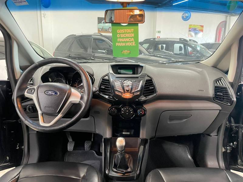 FORD - ECOSPORT - 2014/2015 - Preta - R$ 56.900,00