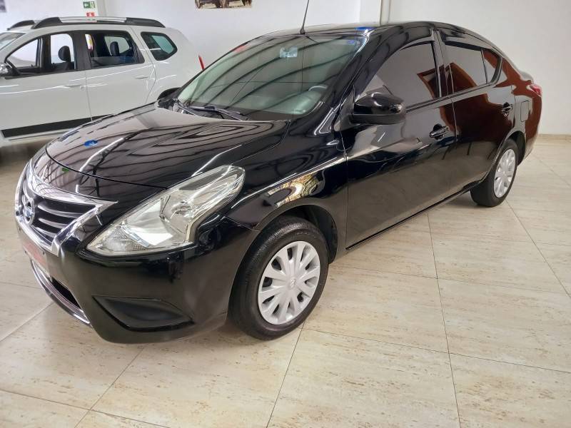 NISSAN - VERSA - 2019/2019 - Preta - R$ 55.900,00