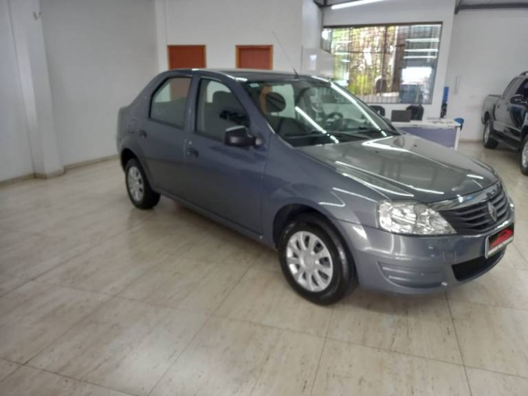 RENAULT - LOGAN - 2011/2011 - Cinza - R$ 22.900,00