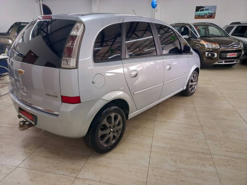 CHEVROLET - MERIVA - 2010/2011 - Prata - R$ 30.900,00