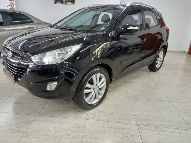 HYUNDAI - IX35 - 2014/2015 - Preta - R$ 73.900,00