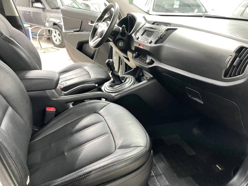 KIA MOTORS - SPORTAGE - 2011/2011 - Branca - R$ 58.900,00