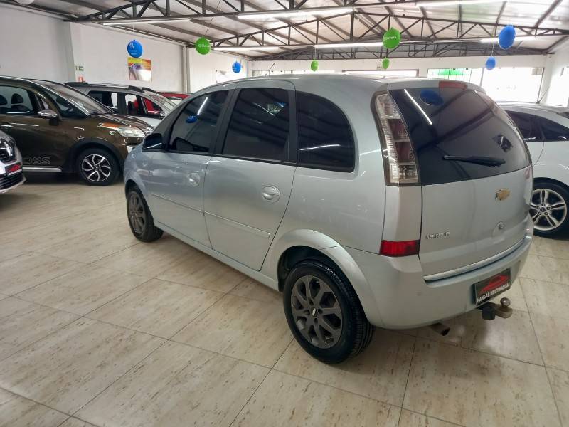 CHEVROLET - MERIVA - 2010/2011 - Prata - R$ 30.900,00