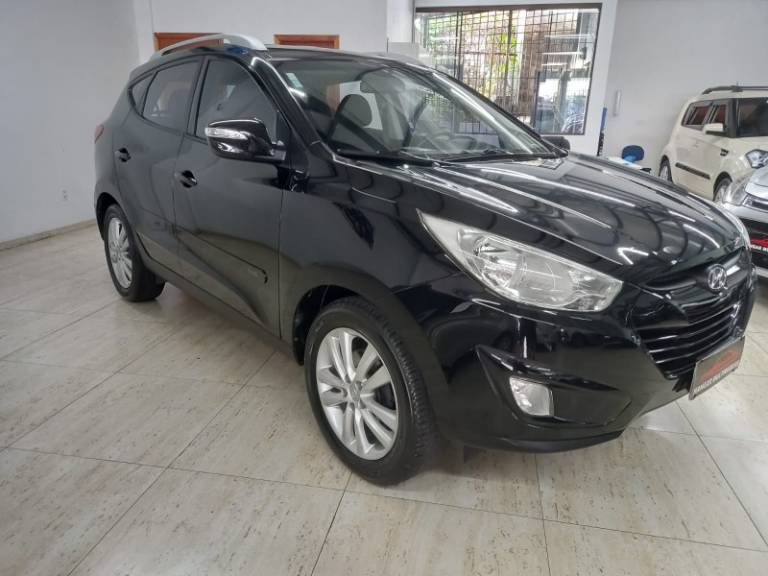 HYUNDAI - IX35 - 2014/2015 - Preta - R$ 73.900,00