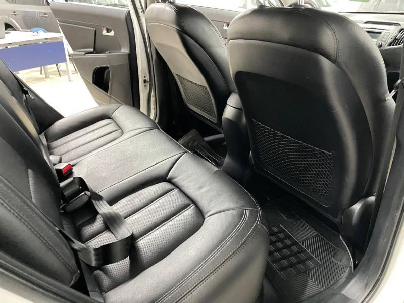 KIA MOTORS - SPORTAGE - 2011/2011 - Branca - R$ 58.900,00